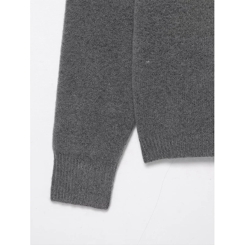 Off Shoulder Knitted Sweater For Women With Metal Inlay Long Sleeve Chic Pullover Top 2025 New Autumn Winter Knitwear Sweaters