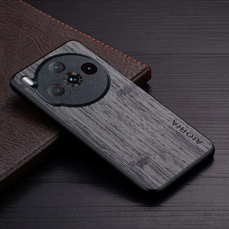 Luxury Bamboo Wood Pattern Leather Phone Cover - Elegant Case