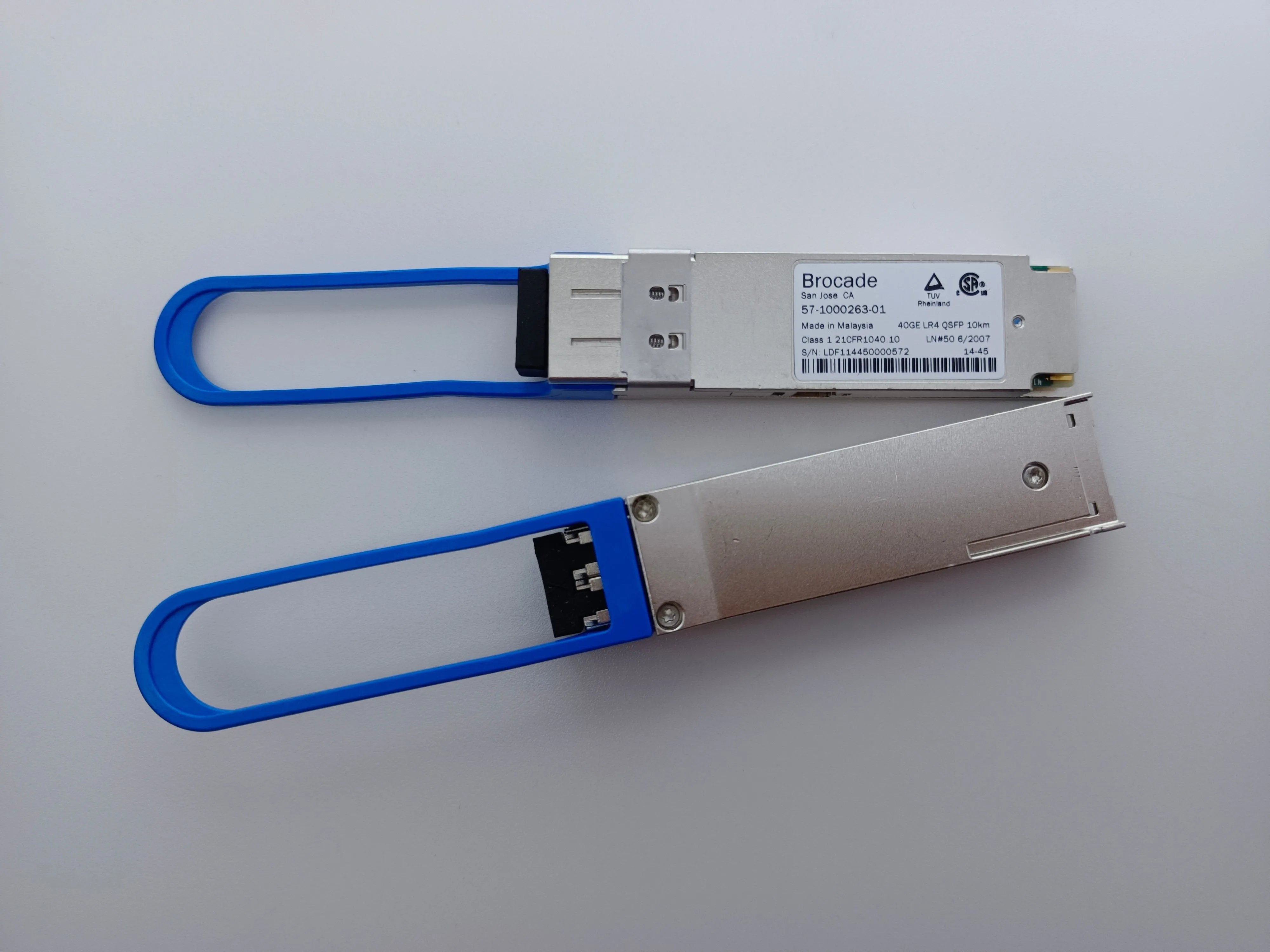 Brocade Transceiver QSFP 40G 10KM Optical Fiber 57-1000263-01 40GE LR4 QSFP 10KM Fiber Transceiver