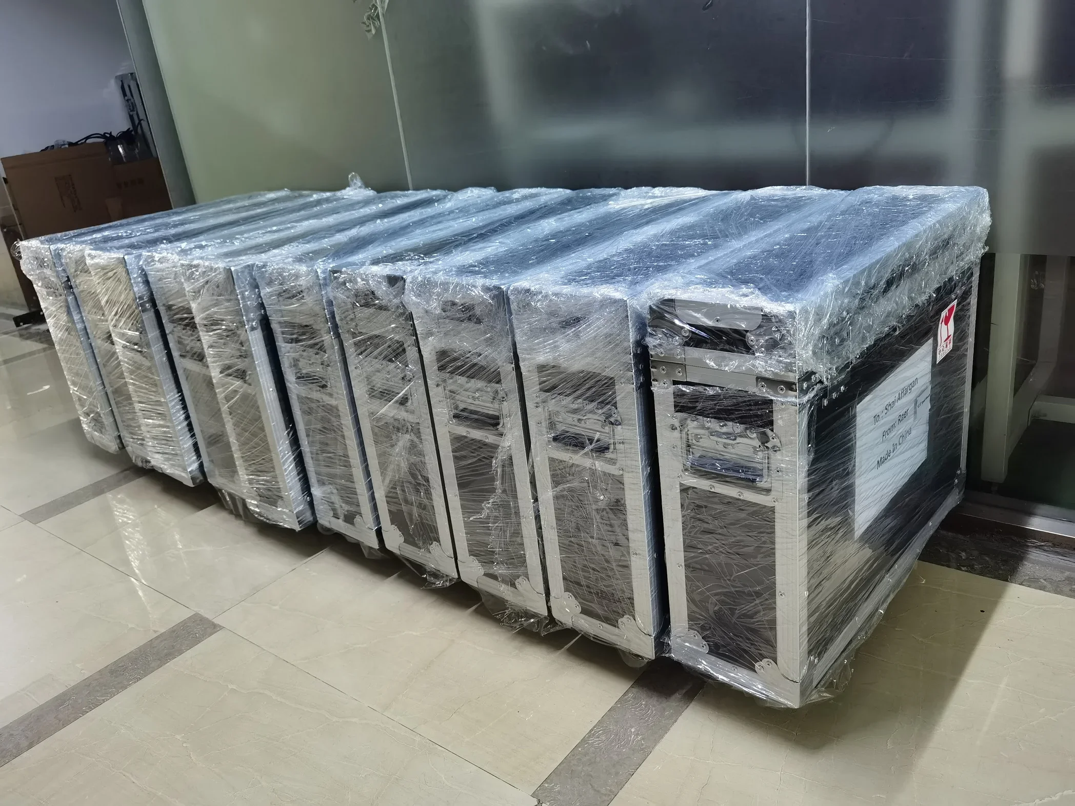 iPad stand selfie roaming portable 12.9 inch photo booth ipad photo booth case photo booth stand with lcd display machine Sa4969fc544ba4518a9301256e841a22bQ