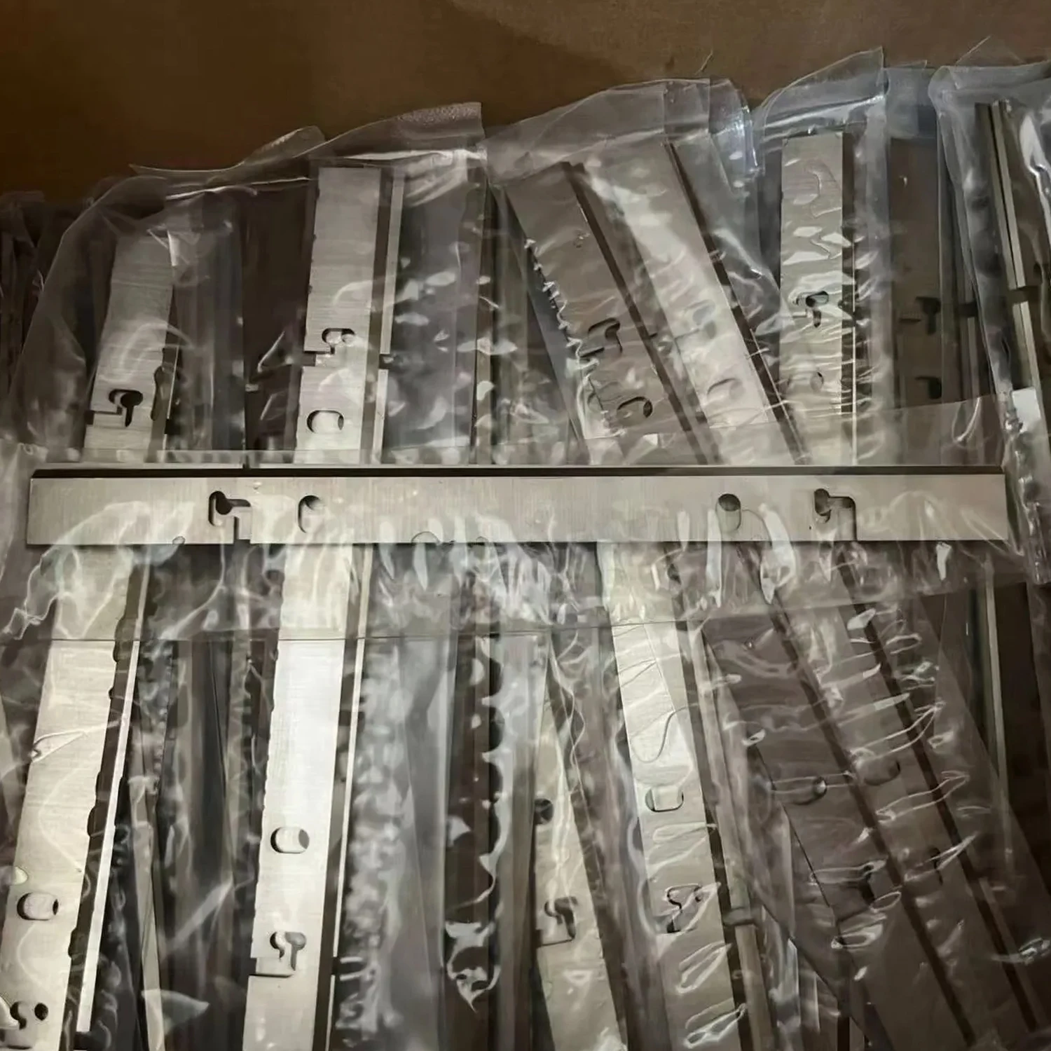 210mm&times;16.5mm&times;2mm Planer Blades HSS for Thicknesser Surface Planer Jointer Cutterhead Knife Woodworking Tool 2pcs