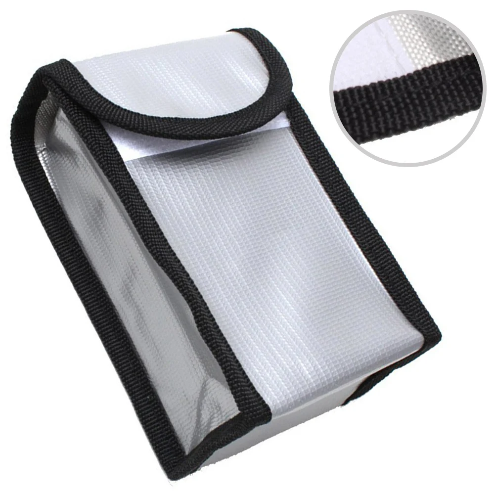 

Battery Explosion-proof Bag Silver Strong Carrying Capacity For DJ 4/4ProBattery Portable Fireproof Storage Bag 185*75*60mm