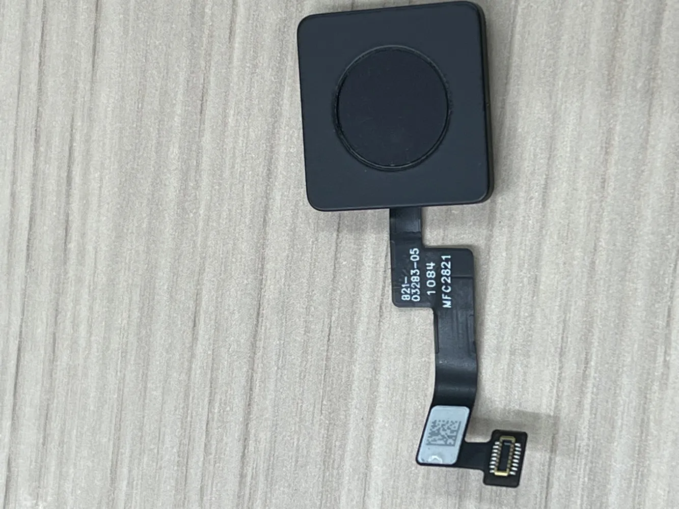 Новинка 821-03283-05 для MacBook Pro