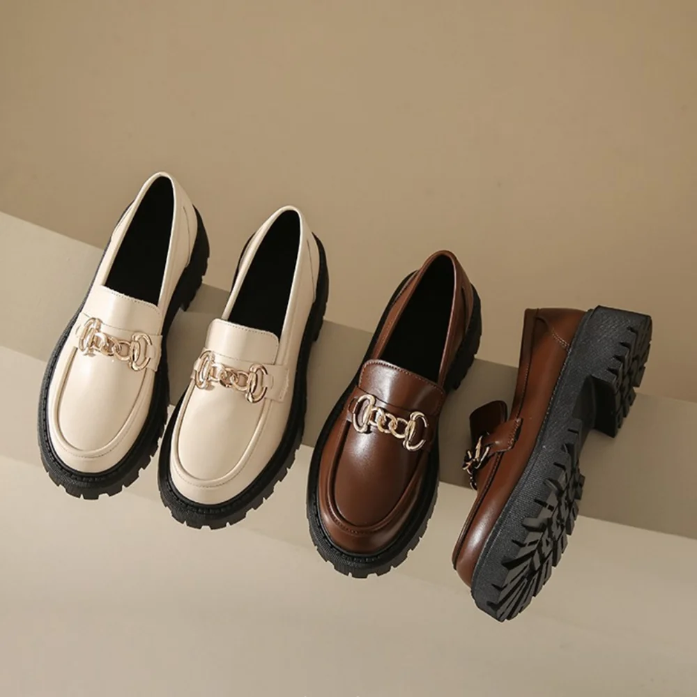 2024 Women Spring New Black Platform Flats Shoes Women Loafers Slip on Boat Shoes Metal Designer Casual Leather Oxfords 5