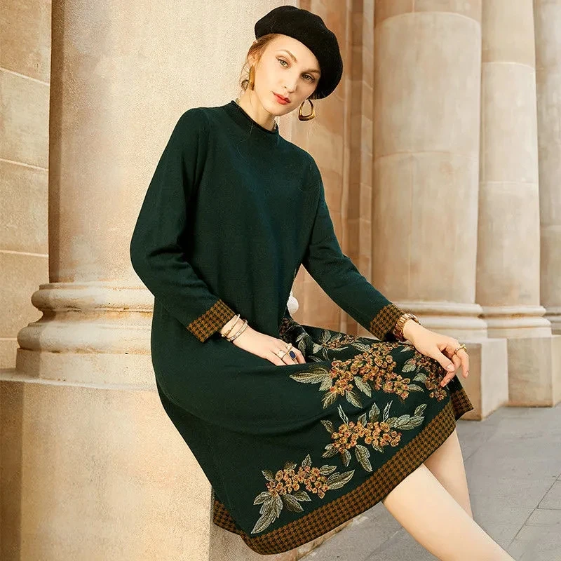 

Green Embroidered Knitted Dress Female Autumn/Winter 2022 New Cultivate One's Morality Show Thin Round Neck Long Sleeve Sweater