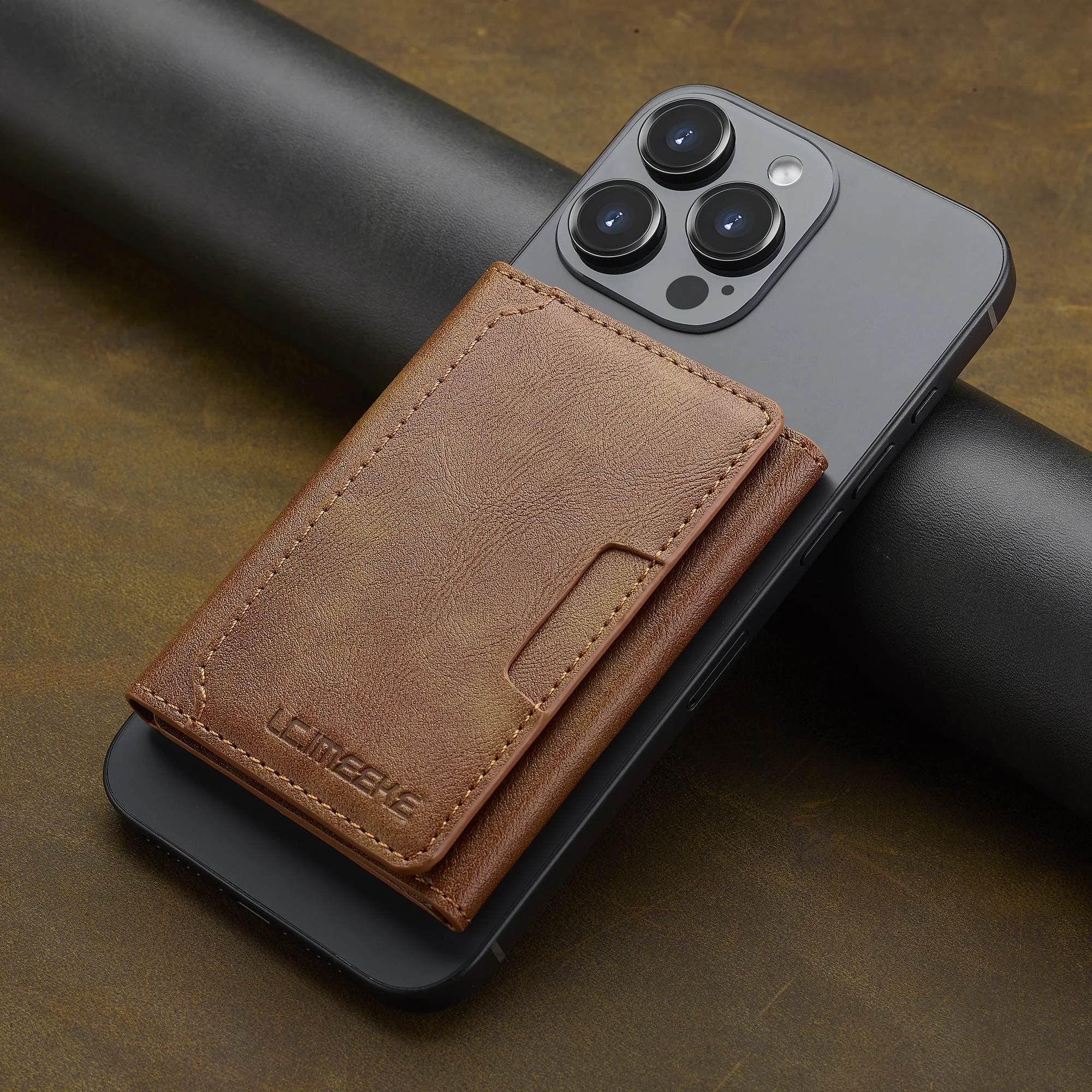 Magnetic Leather Card Holder Wallet with Magsafe Functionality