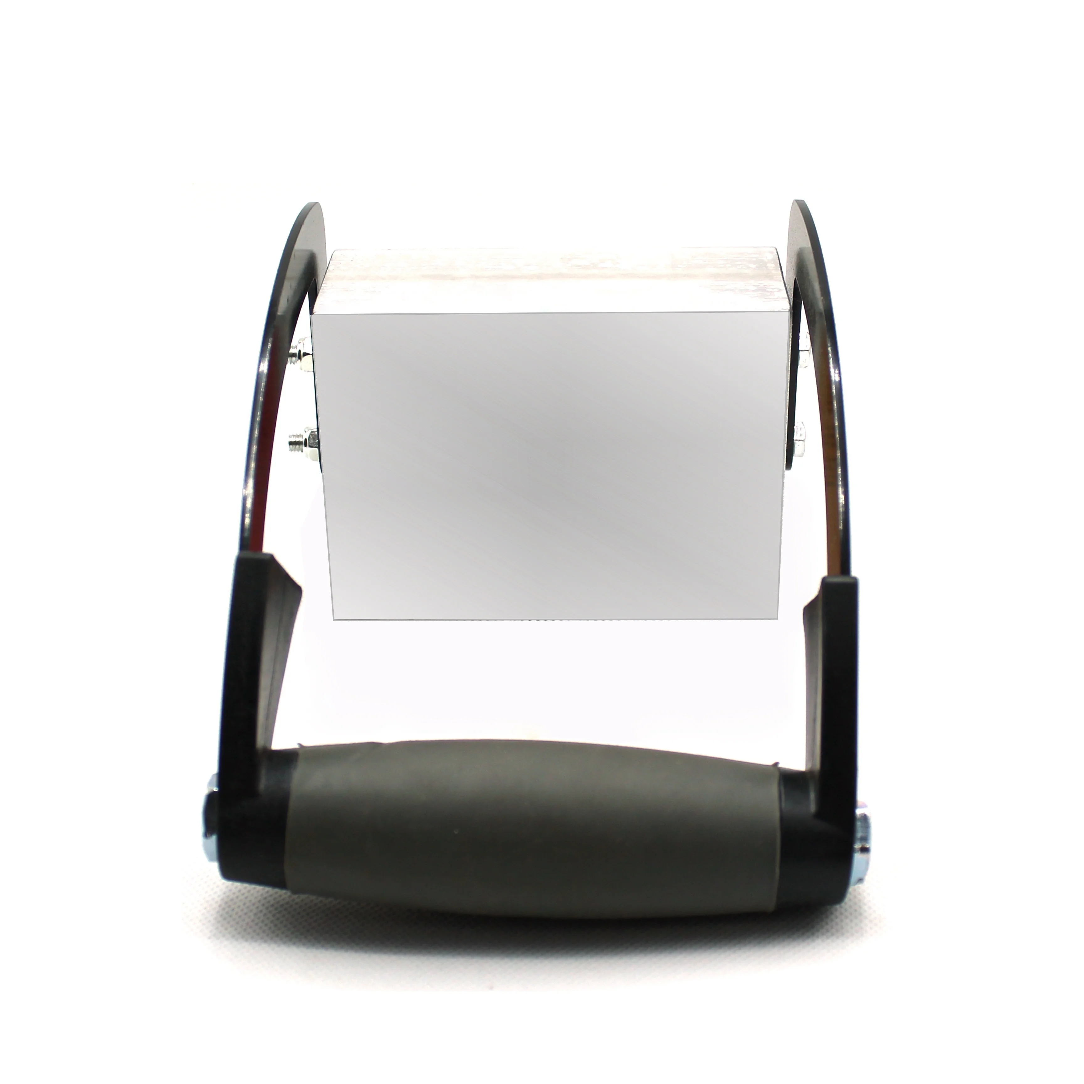 باستخدام هذه الأداة العملية، يمكن تسهيل حمل ألواح...