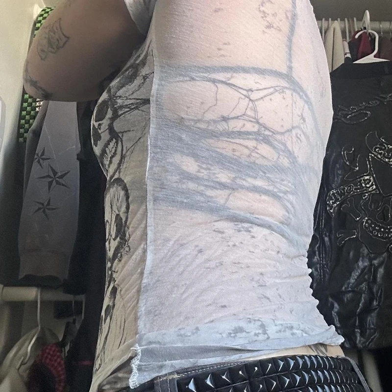 Graphic Tie Dye V Neck Crop Tops Y2K E-girl Gothic Grunge Skull Print Tshirt 2000s Retro Emo Short Sleeve Slim Fit Tees Clothes 4