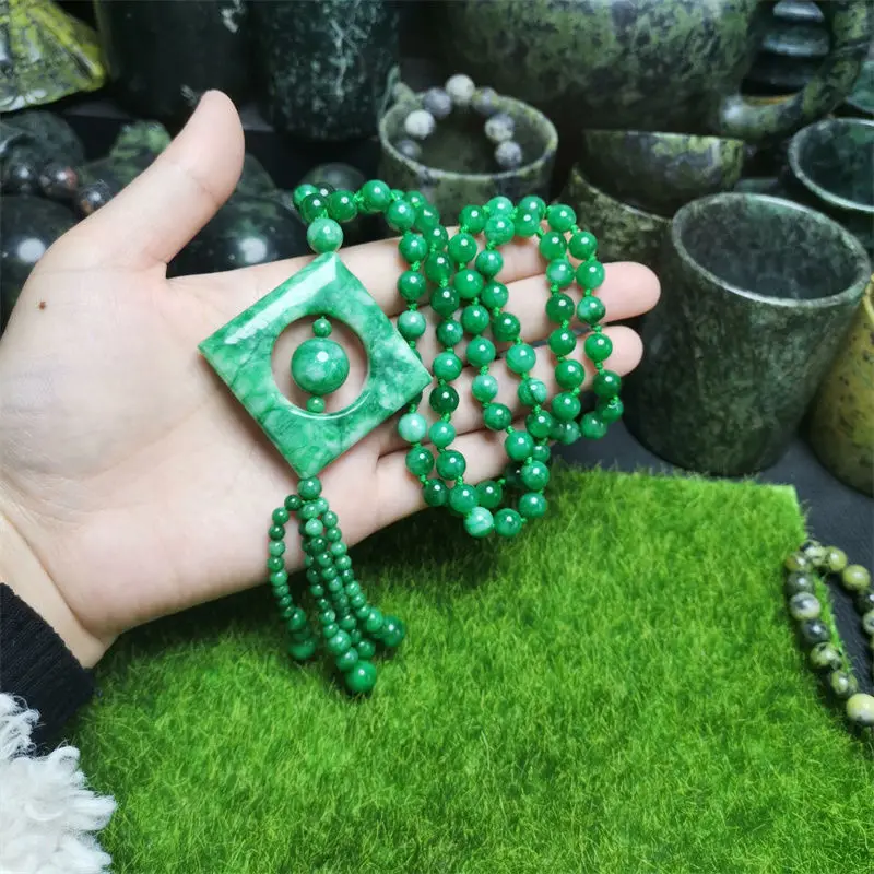 

New Gan Qing Round Bead Necklace Square Buckle Ladies Fashion Pendant Sweater Chain