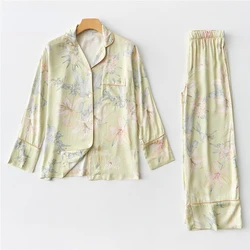 Elegant Floral Lily Print Pajama Set - Women’s Silk - like Viscose Sleepwear with Piping Details - M (Green)