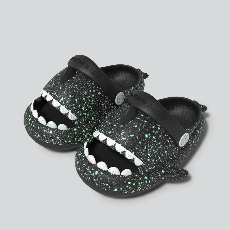 Shark Slippers children Flip Flops Home House Cloud Summer Beach Clapper Sandal Non Slip Shoe Sharky Slides Rubber Original new linen slippers disposable slippers