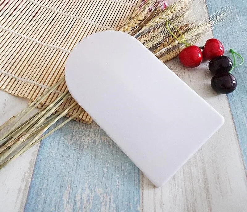 Description Picture 6 of itemPlastic Cake Smoother DIY Fondant Cake Smoother Spatulas Scraper Polisher Tools Mold Cake Brush Baking Tools Kitchen Accessories