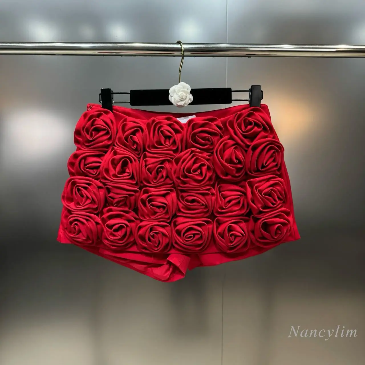2024-spring-and-summer-three-dimensional-big-flower-decoration-with-leak-proof-shorts-for-women-temperament-red-shorts
