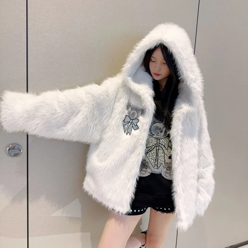 Cartoon Beaded Furry Coat Female 2023 Winter Thickened Warm Rhinestone Bow Temperament Faux Fur Coat Women Kawaii Clothes