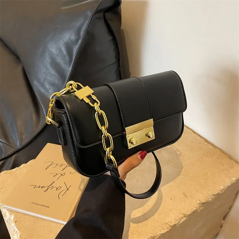 High Sense Small Ladies 2024 New Pure Color All-Matching Shoulder Messenger Chain Leisure Fashionable Small Square Bag