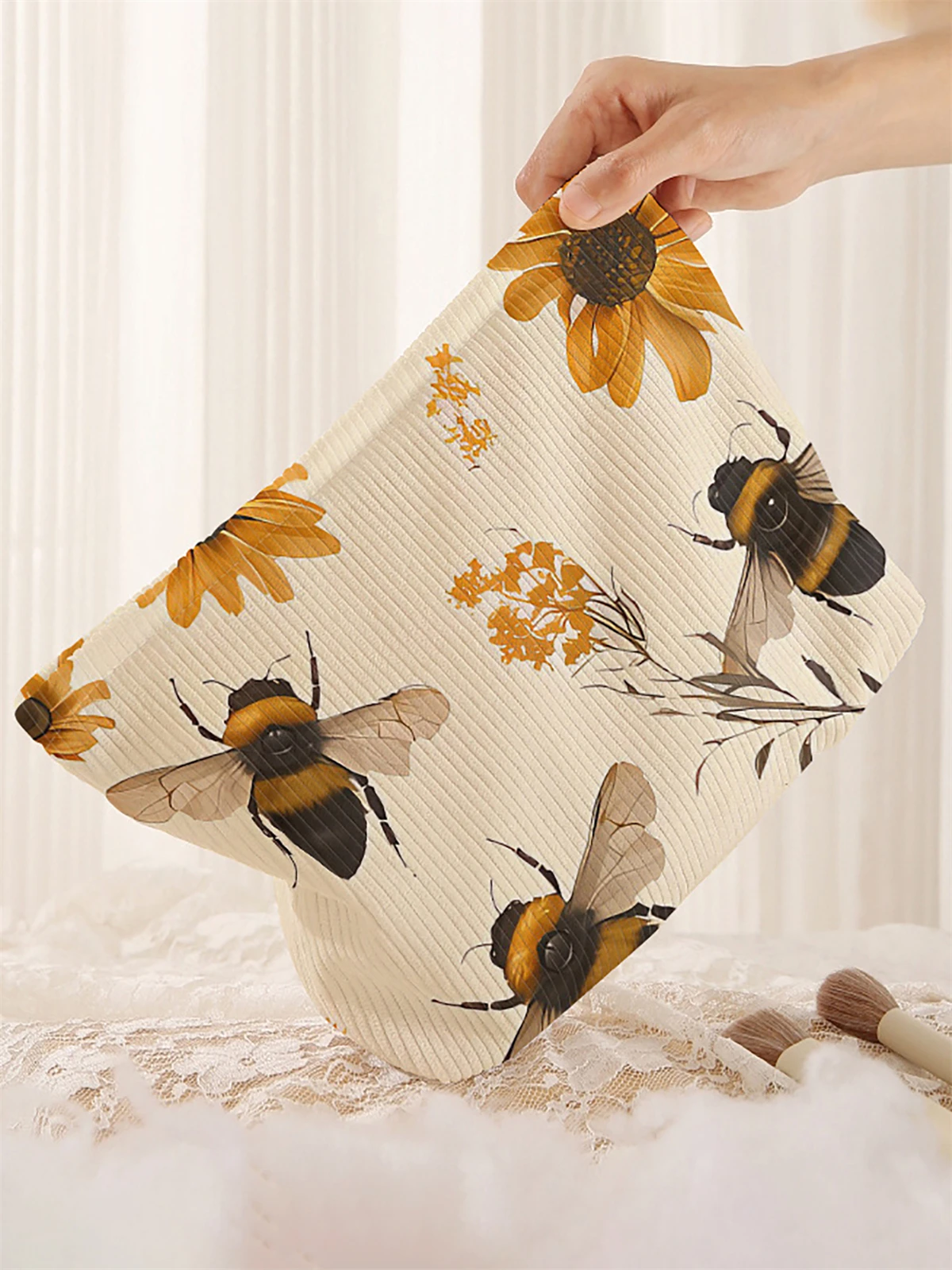 1 bee and flower patterned corduroy makeup bag, lightweight zipper makeup storage box, multifunctional bag with lining