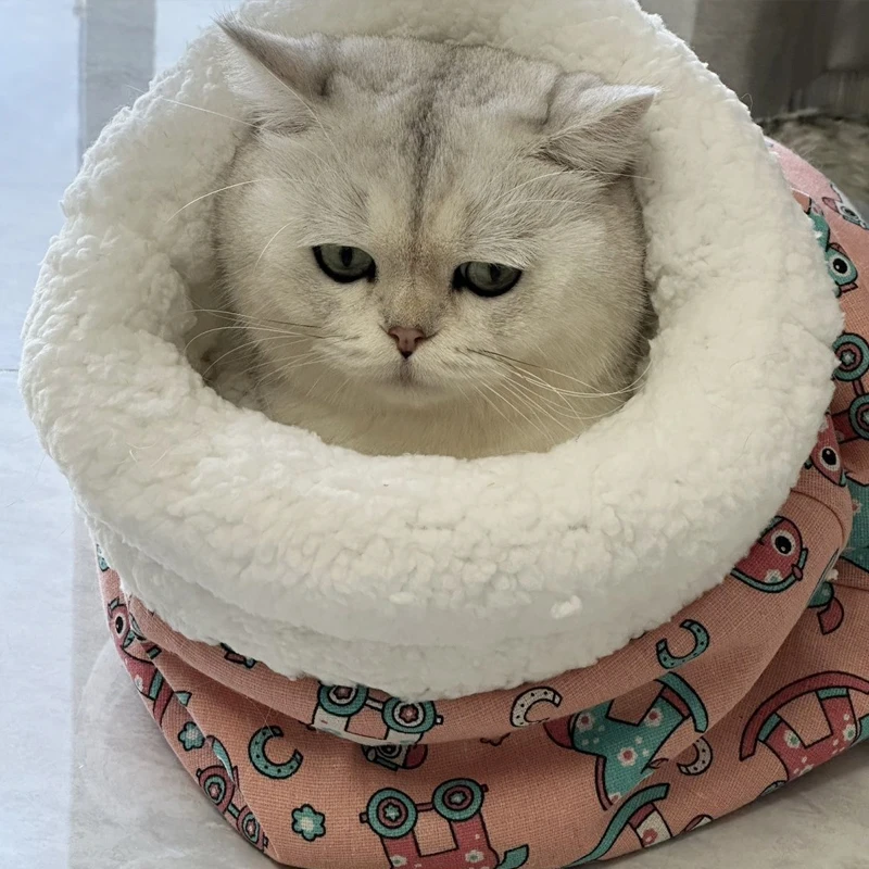Winter Warm Pet Sleeping Bag Lamb Wool Warm Kitten Nest Drilling Hole Bedding Thickened Soft Comfortable Warm Nest Pet Cats 5