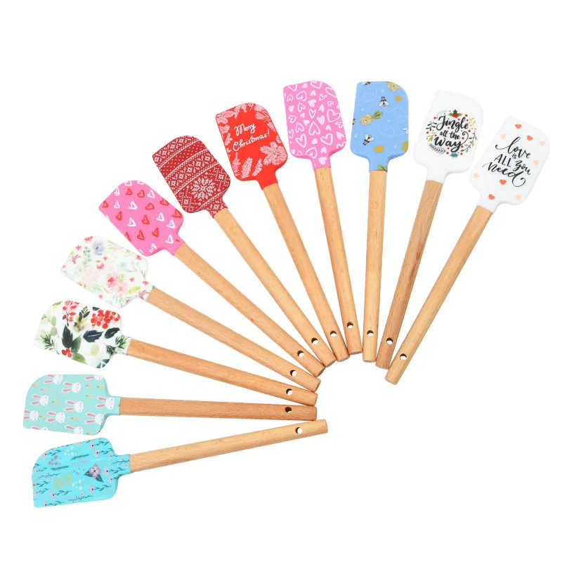 Christmas Themed Wooden Handle Pastry Batter Mixing Scraper Cake Cream Silicone Spatula Baking Decorating Tools