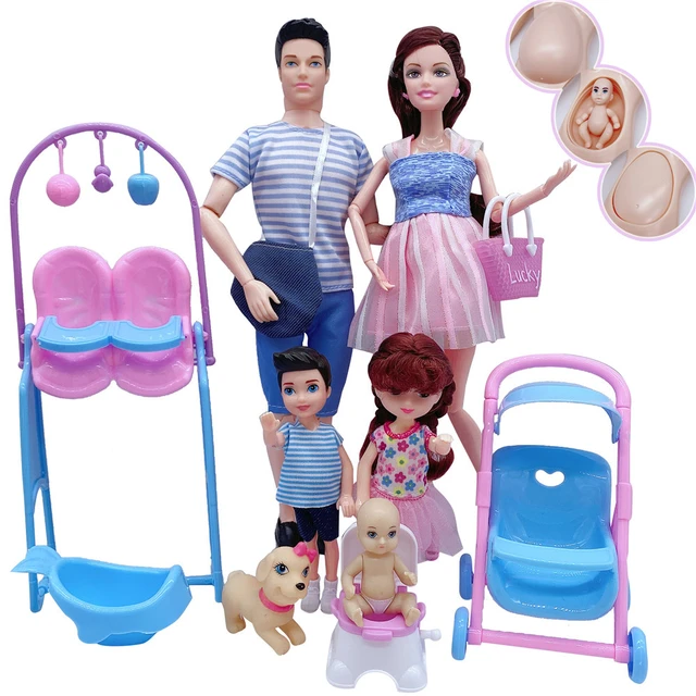 Juego de muñecas familiares felices para mujeres embarazadas, mamá, papá,  Ken y esposa, accesorios de cama para cochecito, juguetes para la casa de  juegos para niñas - AliExpress