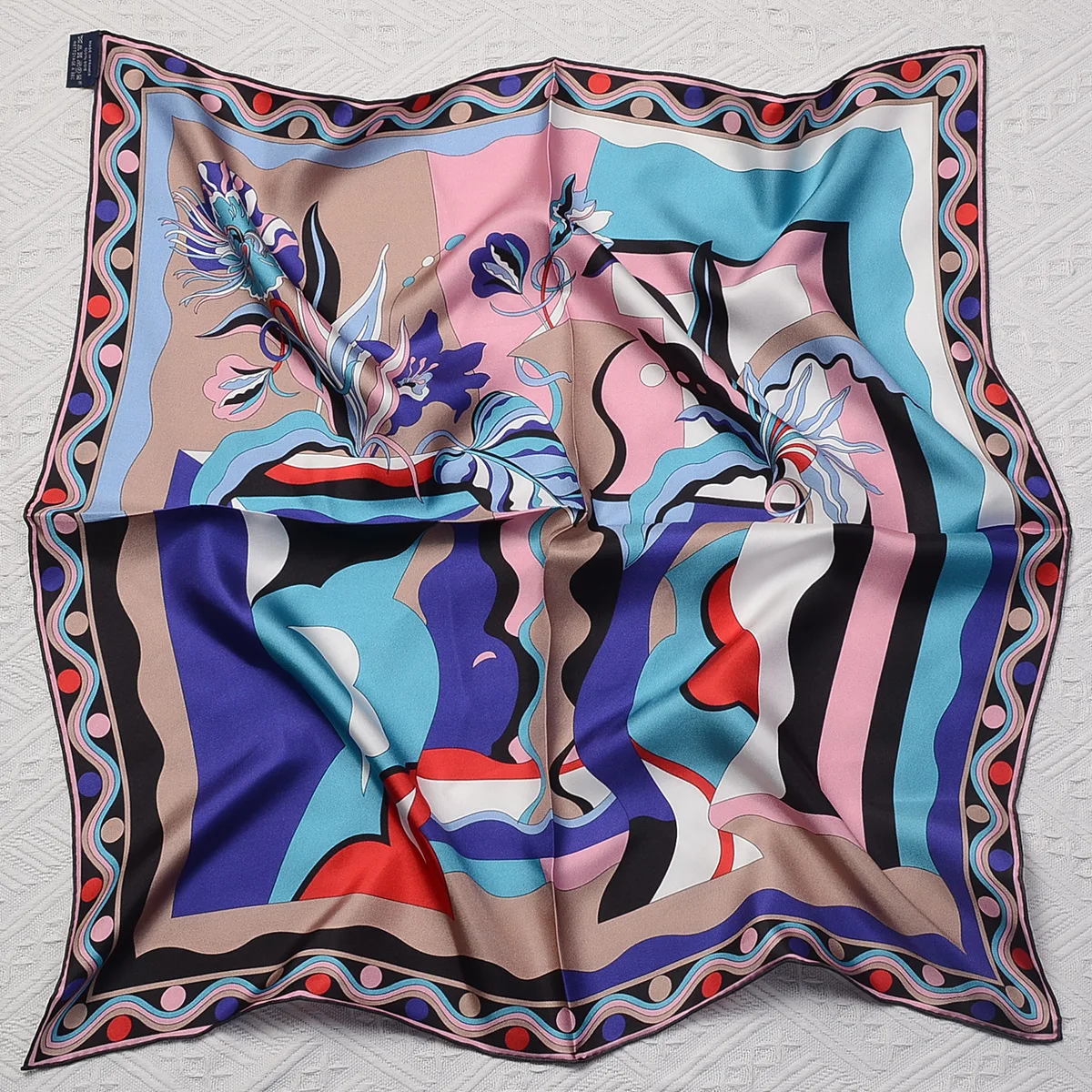 Elegant Versatile Silk Twill Scarf - Luxurious Heavyweight Mulberry 70 Square Fashion Accessory