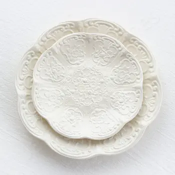 장미 정원 크림 세라믹 디너 플레이트, 프랑스 스타일 플레이트, 빈티지 꽃 릴리프 플레이트, 스테이크 파스타 요리, 케이크 샐러드 식기