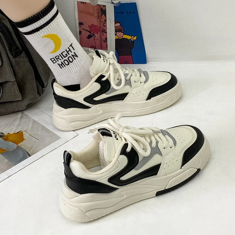 Thick Soled White Shoes for Women 2023 New Comfortable Breathable Board Shoes Casual Sports Dad Shoes Outdoor Running Shoes