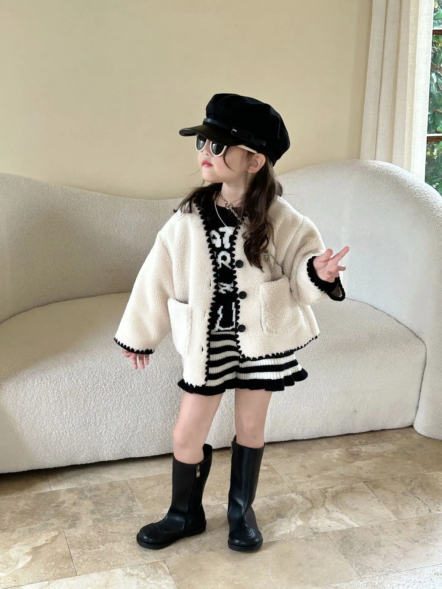 

New Korean Children's Top Girl And Boy Winter Outerwear Baby Outdoor Clothes Down Luxury overcoat Kids Padding Free Shipping