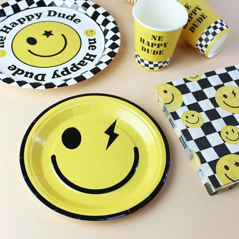 Ten pieces cute smiley face plates picnic party birthday party dessert cake plate