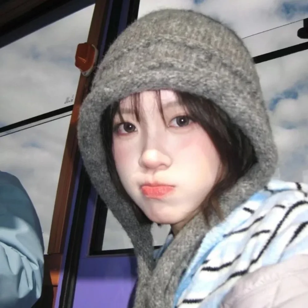 Warm Knitted Cap Winter Anti-cold Thickened Bomber Hat Fashionable Ear Protection Windproof Women Pullover Ear Flap Cap