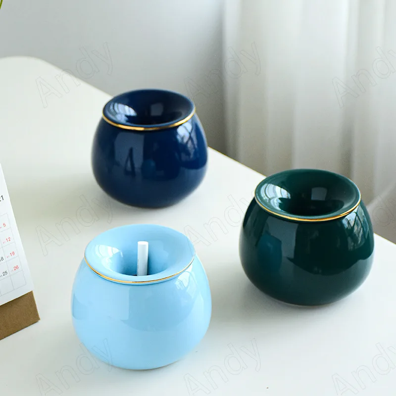 

Пепельница керамическая в европейском стиле, декоративная золотистая подставка для офиса, Современное украшение для гостиной