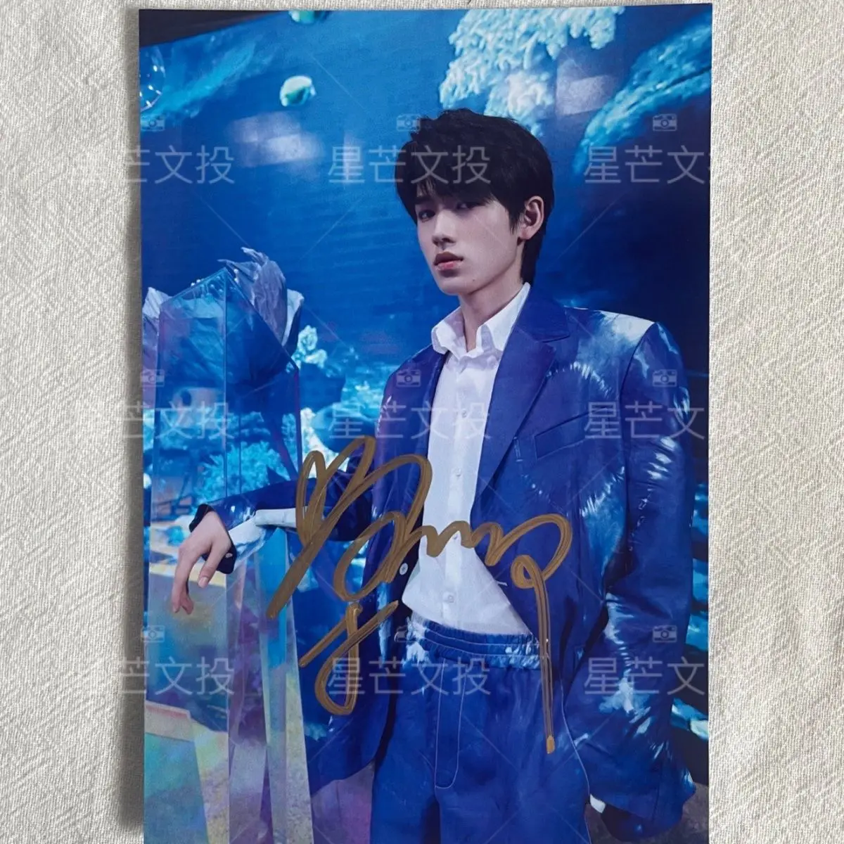 

Song Yaxuan, TNT Times Youth League, personally signed promotional photos, 6-inch non printed birthday gifts for classmates