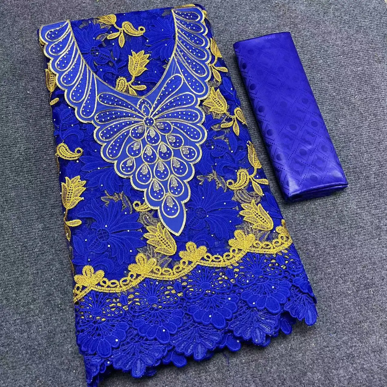 

Комплект из 3 предметов, особенно в африканском стиле Базен парчи кружевной ткани соответствует качеству дизайн шеи французское Тюлевое кружево ткань 2,5 + 2,5 ярдов B210-30