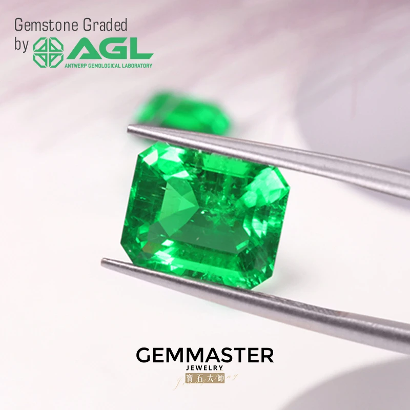 Emerald Cut Lab Grown Emerald VVS VS Green Gemstone Colombia Color Hydrothermal Lab With Certificate