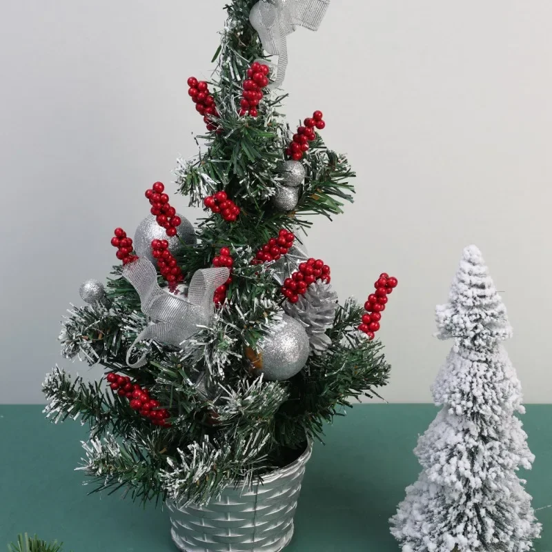 VEYLIN 100 Bacche Di Agrifoglio Natalizie Rosse Artificiali, Decorazioni Fai Da Te Per Ghirlande E Albero, 6cm - 2