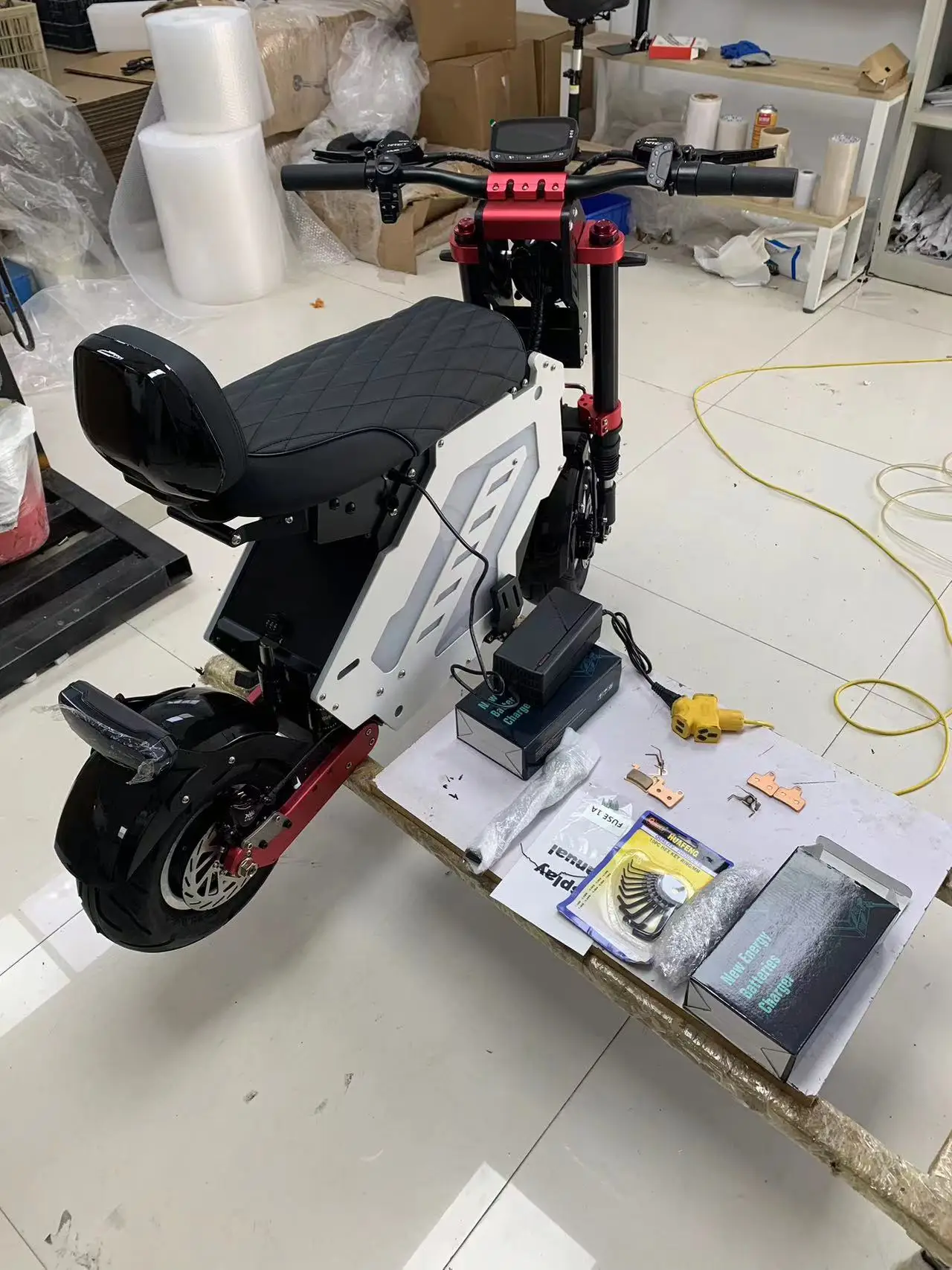 Good Selling 72V 7000W Electric Scooter Bike 13Inch 10000W Fast Speed 85KMH 120Kmh Dual Motor Powerful Adult Escooter With Pedal