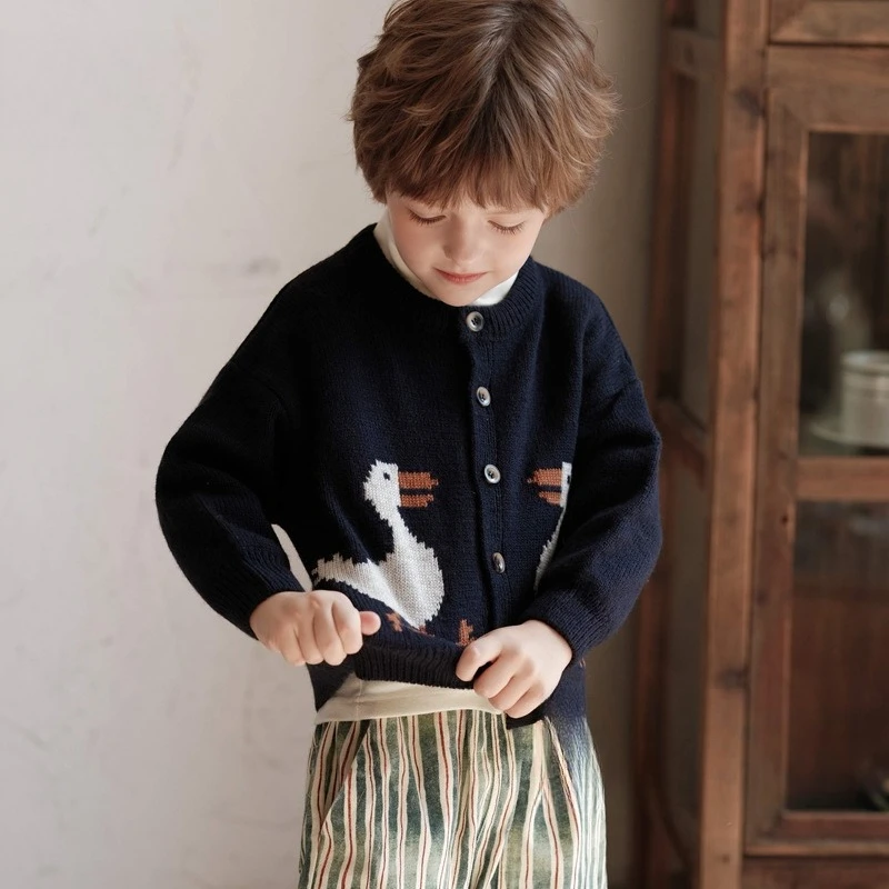 2025 가을 겨울 신상 다용도 아동용 가디건 귀여운 오리 자수  외출용 스웨터