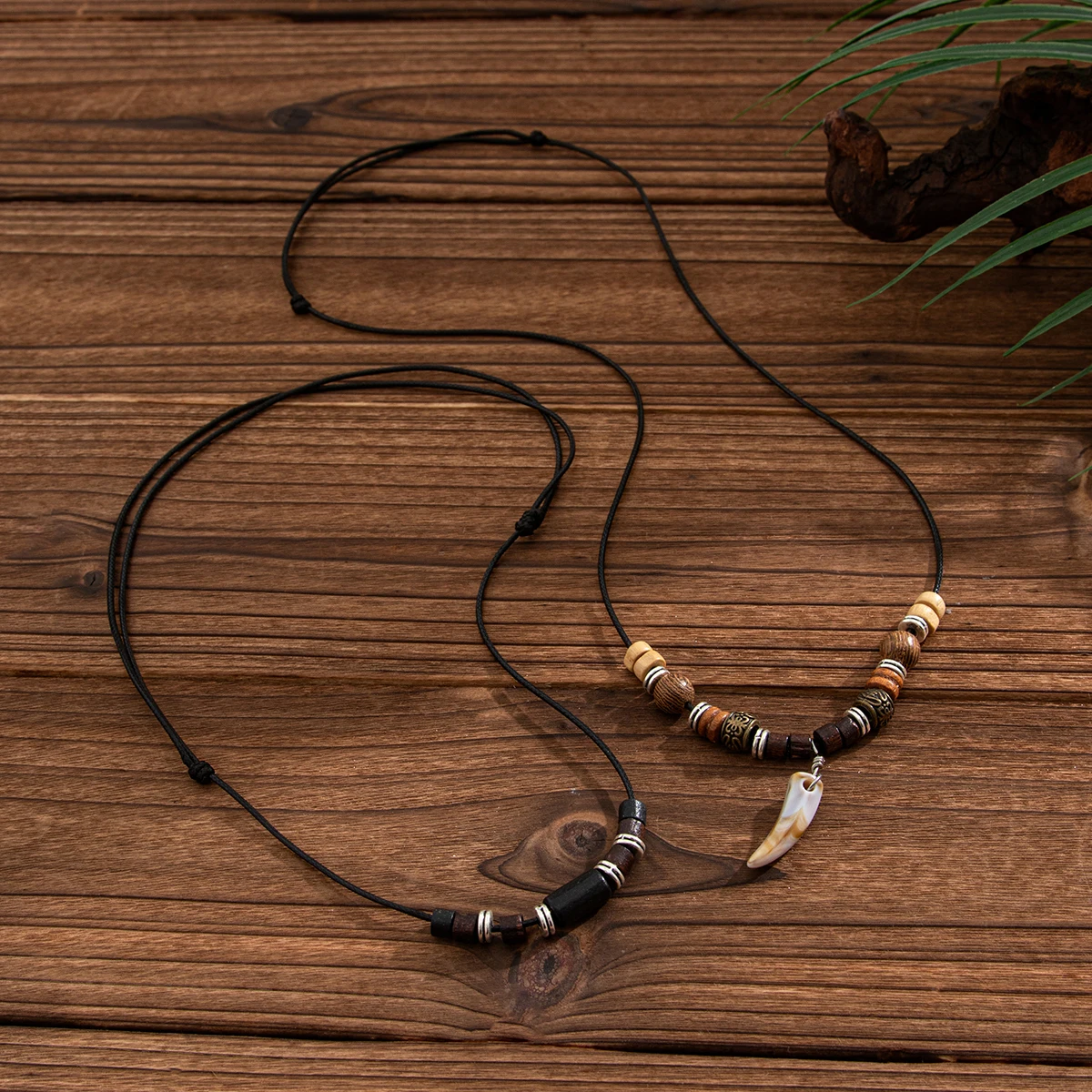 SHIXIN 2Pcs/Set Vintage Wolf Tooth Pendant Necklace for Men Simple Wood Beads Choker Adjustable Leather Rope Chain Neck Jewelry