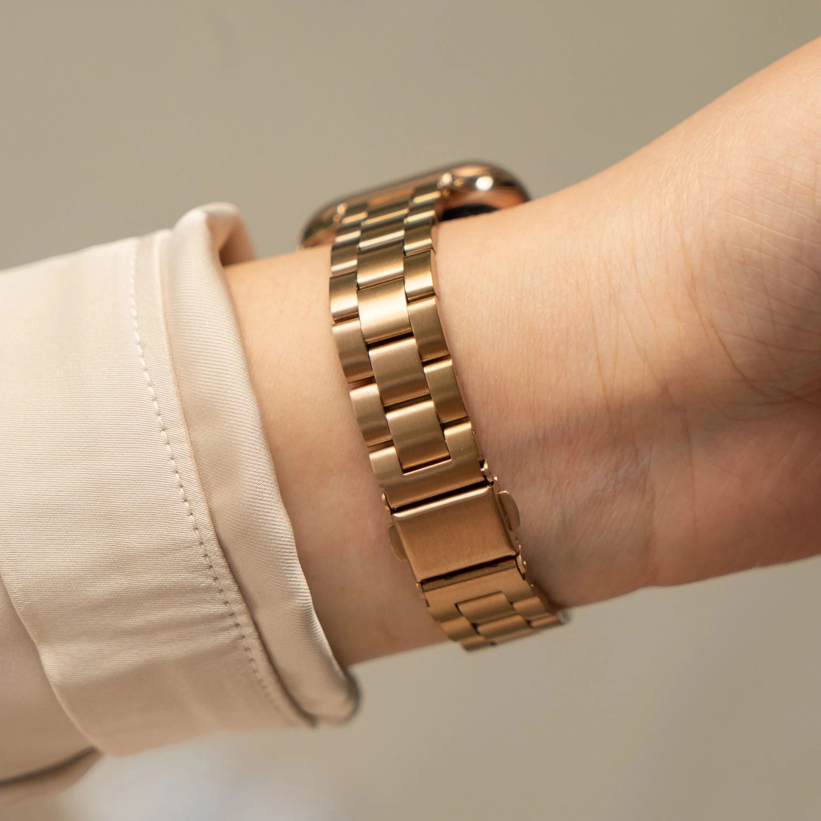 สาย Apple Watch สแตนเลสบาง ใช้งานได้กับหลายรุ่น