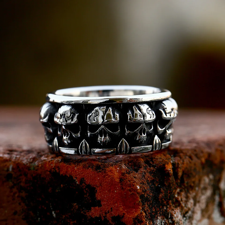 BlackAmazement Anello con Teschio in Acciaio Inox Massiccio, Stile Gotico, da Uomo, Colore: Argento/Nero e Acciaio Inossidabile, 28, cod