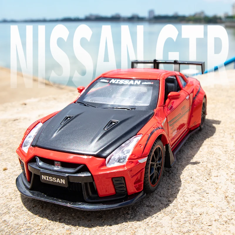 1:32 Nissan GTR R35 Supercar Alloy Car Toy Car Metal Collection Model Car Sound and light Toys For Children 4