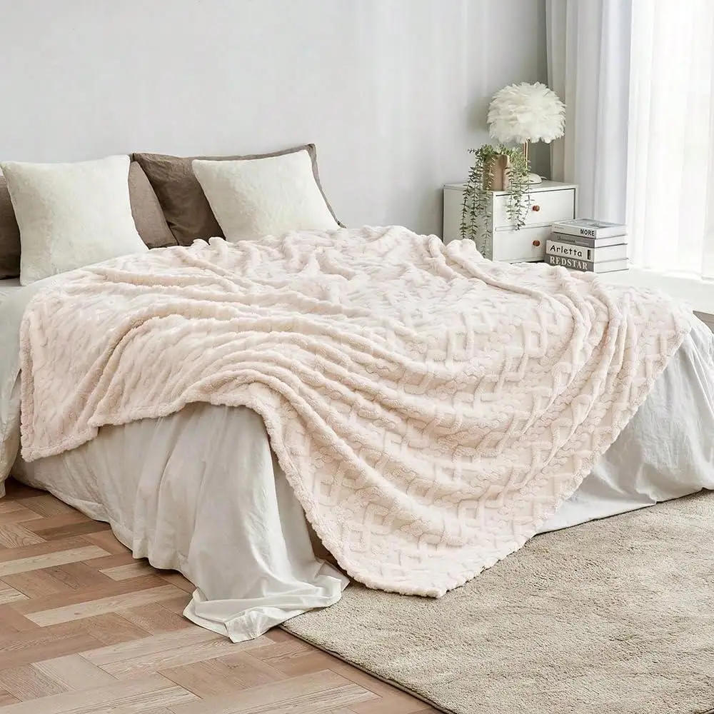 ����, ħ��, ���Ŀ� ���� ���, 3D ��Ÿ�ϸ��� ������, �ſ� �ε巴�� �ƴ��� �淮 �ö��� ���, ����� ���