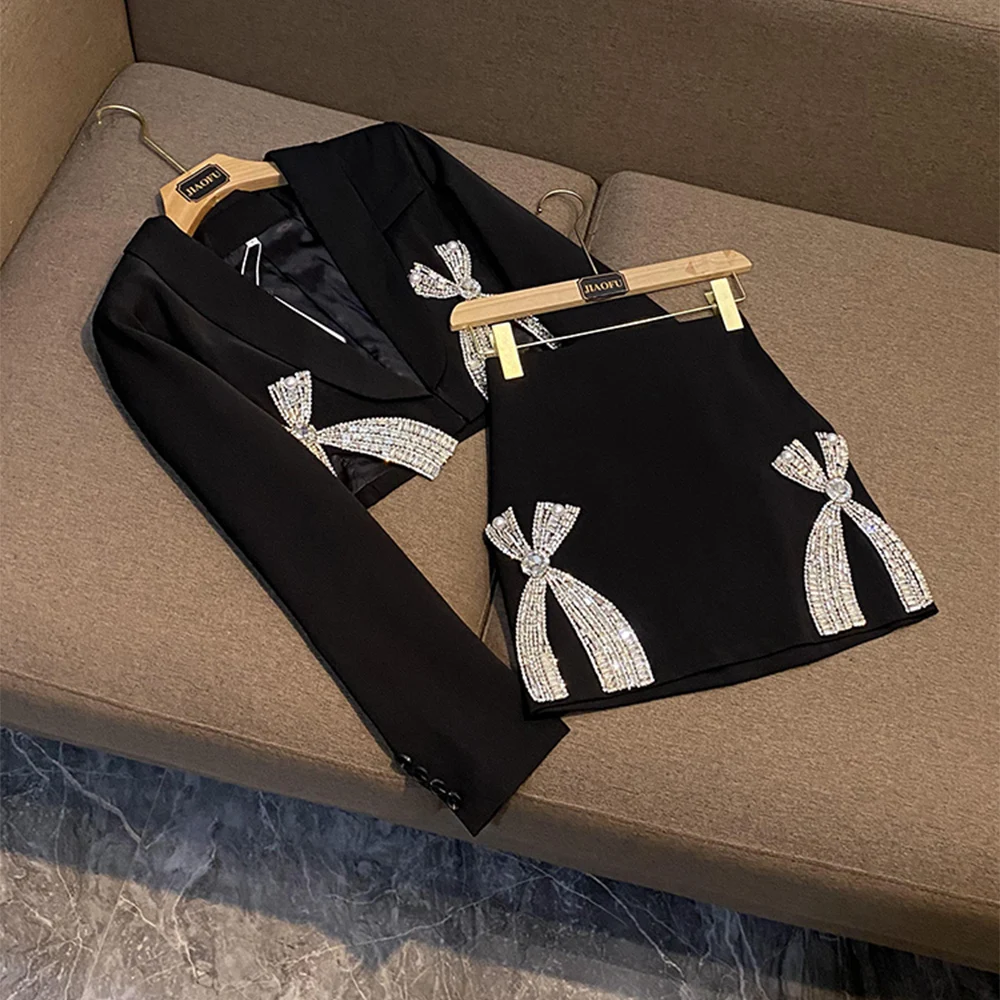 

Высококачественный короткий Блейзер и мини-юбка со стразами и жемчужинами, Женский Черный Модный повседневный костюм из двух предметов, Женский комплект