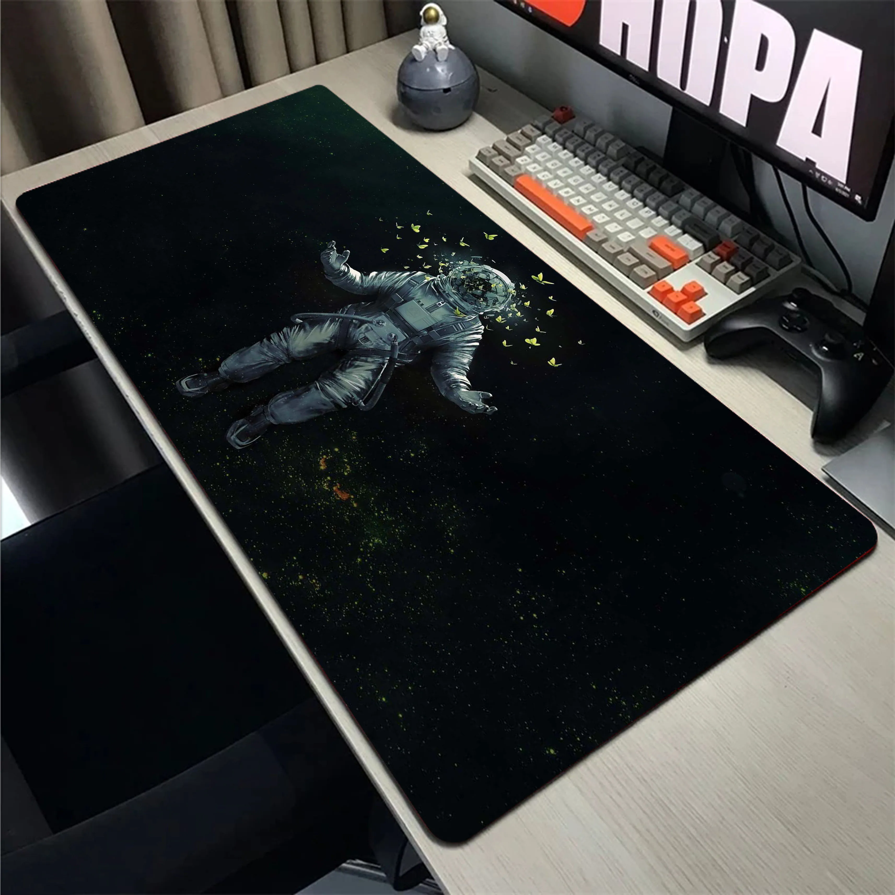 

Outer Space Universe Astronaut Large Mouse Pad Gamer Mousepad Office Accessories for Desk Mat Game Keyboard Pads 900x400mm