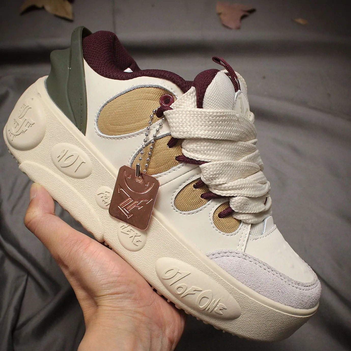 Beige White Green