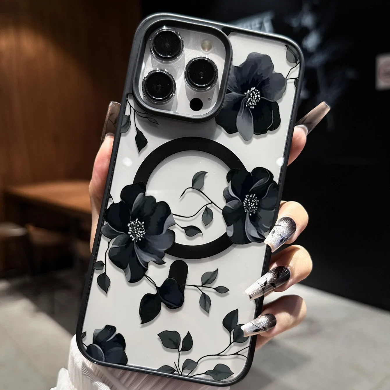 Elegant Black Floral Magnetic Phone Case – Stylish and Protective Smartphone Cover