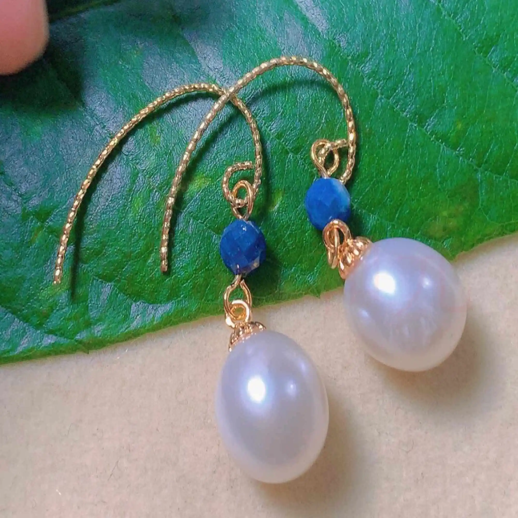 

Fashion natural white eggshell pearl lapis lazuli beads gold earrings VALENTINE'S DAY Fashion Classic Diy Christmas Easter
