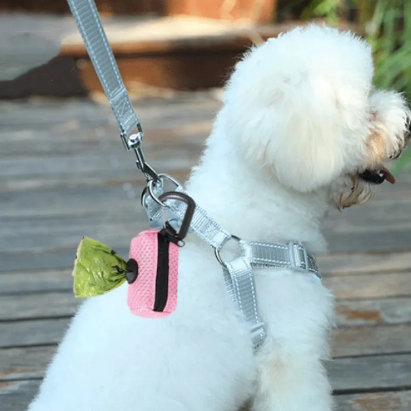 Dog Poop Bag Dispenser Hangingable Dog Poop Bag Holder Poo Bags Dispenser for Dogs Walking Garbage Bags Dispensers Pet Supplies