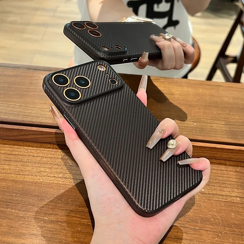 Sleek Carbon Fiber Texture Shockproof Phone Case with Slim Clear Design
