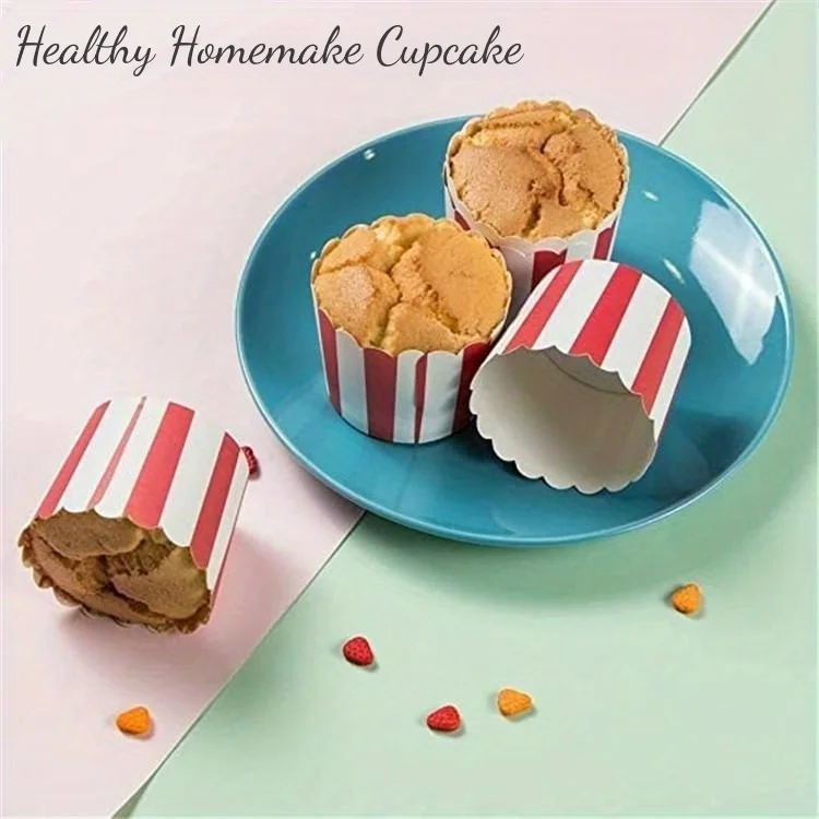 50 Stück elegante Muffin-Einlagen aus Papier mit roten Streifen – Cupcake-Backförmchen mit Weihnachtsmotiv für Partys und Hochzeiten – Detail 2