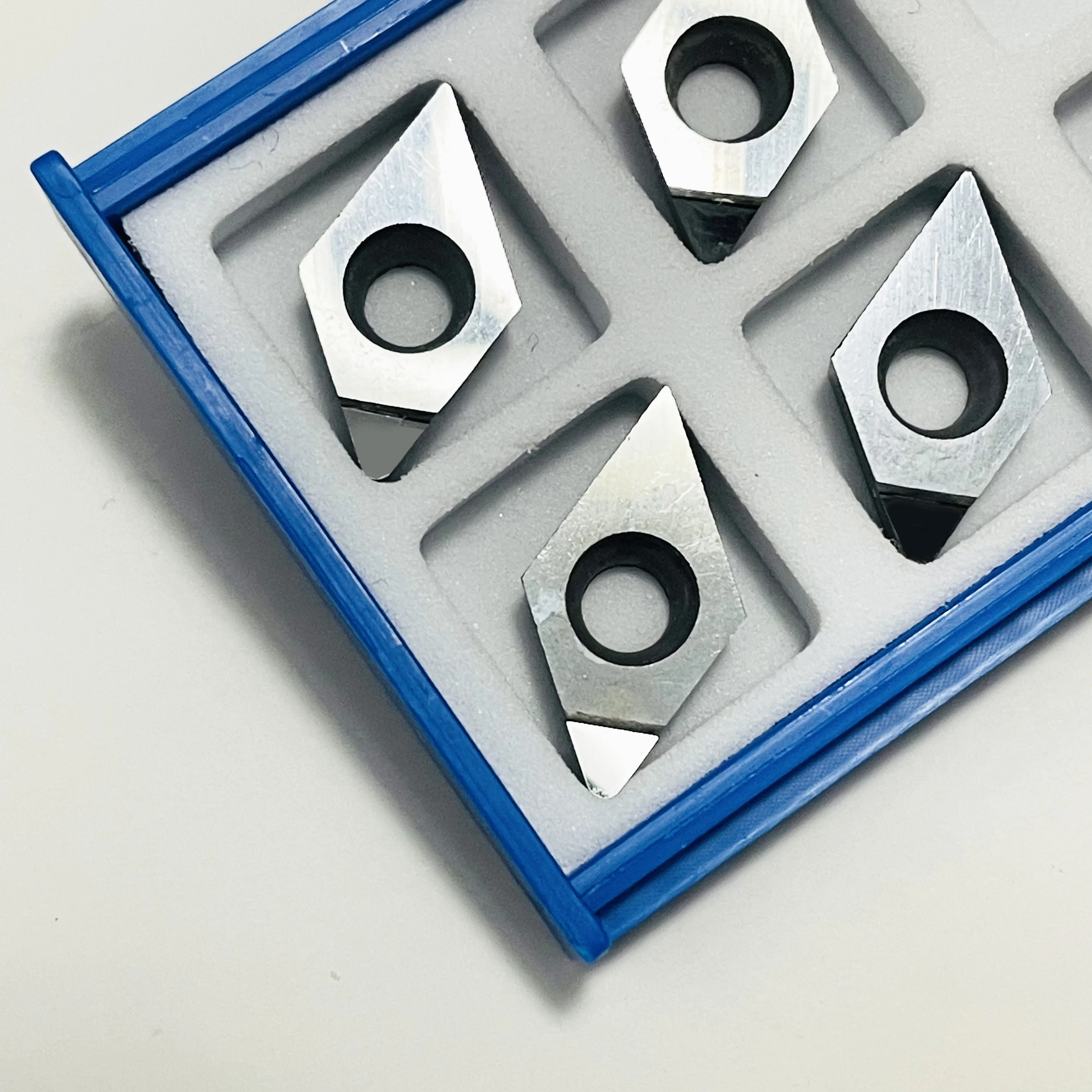 Рисунок 2 - PCD вставки алмазные токарные инструменты